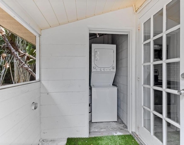 4010 W Angeles Street - Photo Thumbnail 24