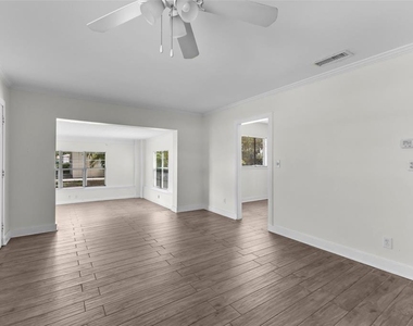 4010 W Angeles Street - Photo Thumbnail 5