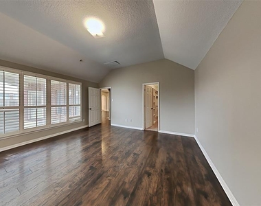 11106 Bandit Trail Dr - Photo Thumbnail 8