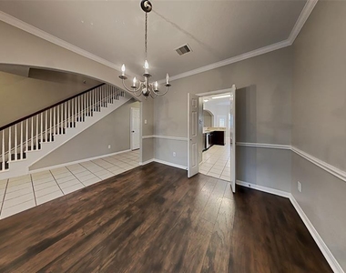 11106 Bandit Trail Dr - Photo Thumbnail 5