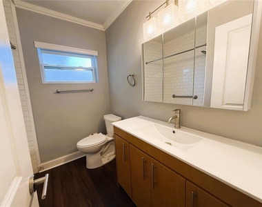1048 40th Avenue Ne - Photo Thumbnail 10