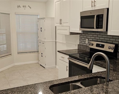 14055 Weddington Terrace - Photo Thumbnail 8