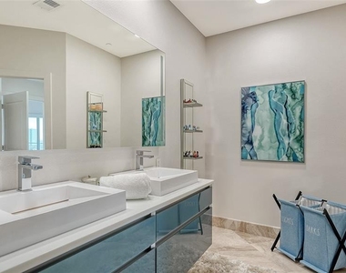 449 S 12th Street - Photo Thumbnail 14