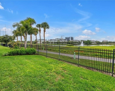 651 Saxony Boulevard - Photo Thumbnail 38