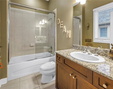 651 Saxony Boulevard - Photo Thumbnail 28