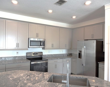 4201 W Gray Street - Photo Thumbnail 6