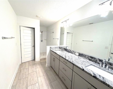 4201 W Gray Street - Photo Thumbnail 17