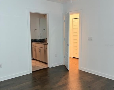 4201 W Gray Street - Photo Thumbnail 12