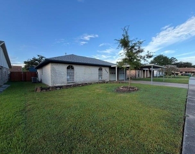 4808 Fairmoor Street - Photo Thumbnail 2