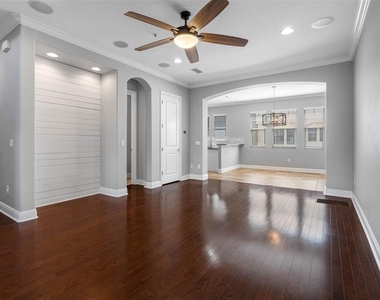 5902 Printery Street - Photo Thumbnail 12