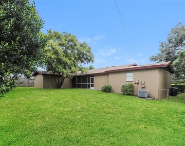 5007 Terry Lane - Photo Thumbnail 3