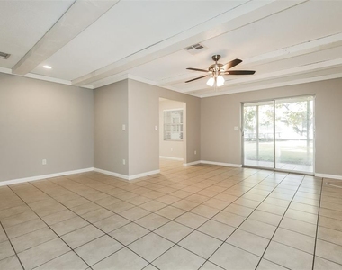 5007 Terry Lane - Photo Thumbnail 5