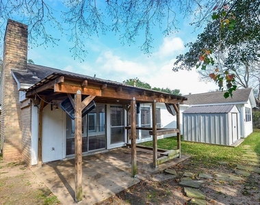 15815 Boulder Oaks Drive - Photo Thumbnail 4