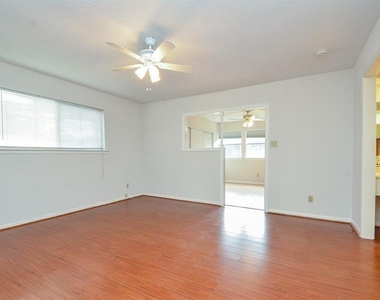 15815 Boulder Oaks Drive - Photo Thumbnail 13