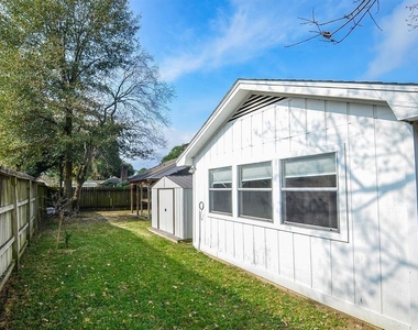 15815 Boulder Oaks Drive - Photo Thumbnail 2