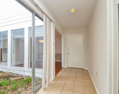 15815 Boulder Oaks Drive - Photo Thumbnail 24