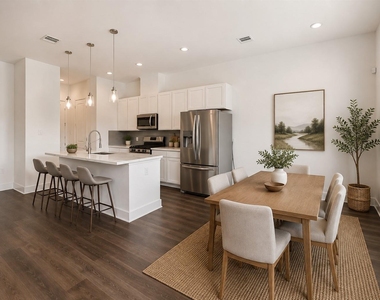 13151 Perennial Springs Drive - Photo Thumbnail 4