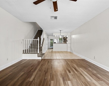 11317 Stratton Park Drive - Photo Thumbnail 8