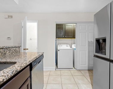11317 Stratton Park Drive - Photo Thumbnail 15