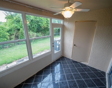 1250 Redondo Way - Photo Thumbnail 16