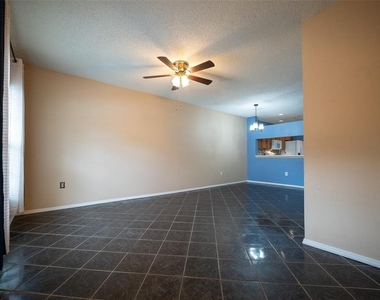 1250 Redondo Way - Photo Thumbnail 2