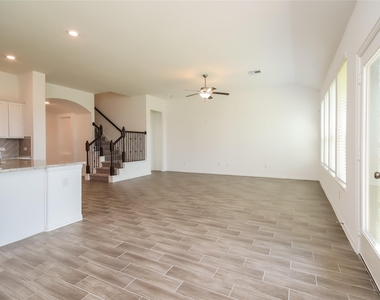 15122 Arlington Park Avenue - Photo Thumbnail 2