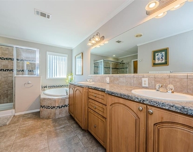 4844 Anchorage Cove - Photo Thumbnail 30