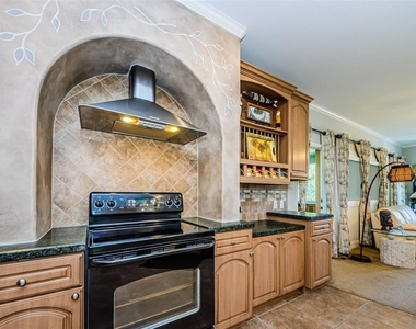4844 Anchorage Cove - Photo Thumbnail 15