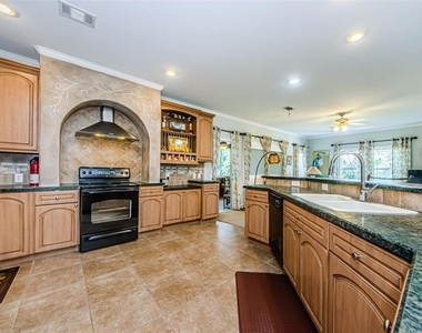 4844 Anchorage Cove - Photo Thumbnail 14