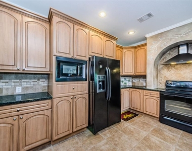 4844 Anchorage Cove - Photo Thumbnail 11