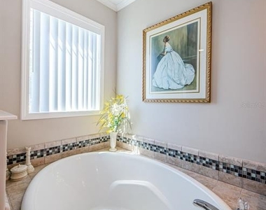 4844 Anchorage Cove - Photo Thumbnail 32