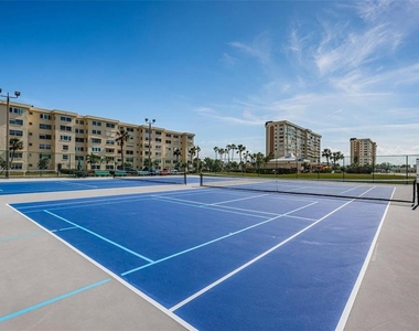4650 Cove Circle - Photo Thumbnail 37