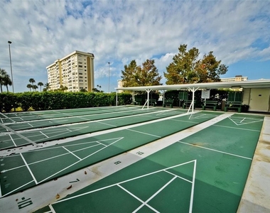 4650 Cove Circle - Photo Thumbnail 38