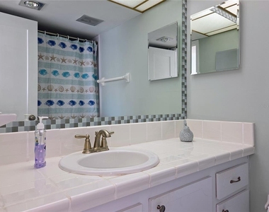4650 Cove Circle - Photo Thumbnail 18