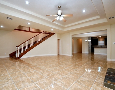 5211 Holly View - Photo Thumbnail 9