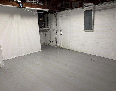 10010 Regency Park Boulevard - Photo Thumbnail 12