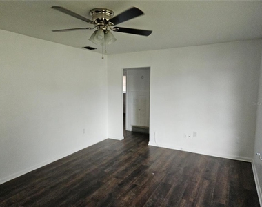 1574 Crown Street - Photo Thumbnail 2