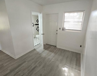 1574 Crown Street - Photo Thumbnail 9