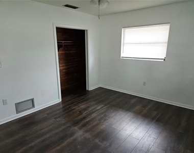 1574 Crown Street - Photo Thumbnail 6