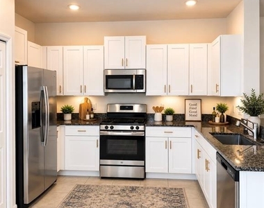 8212 Crescent Oaks Drive - Photo Thumbnail 10