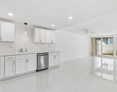 450 Treasure Island Causeway - Photo Thumbnail 12