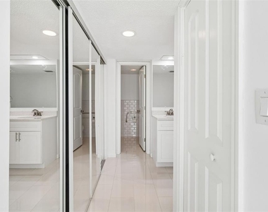 450 Treasure Island Causeway - Photo Thumbnail 19
