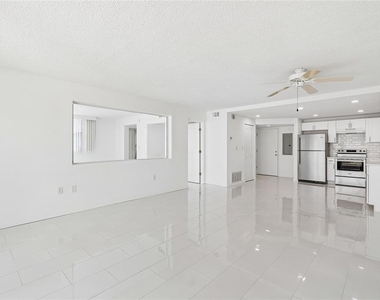 450 Treasure Island Causeway - Photo Thumbnail 8