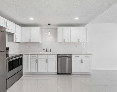 450 Treasure Island Causeway - Photo Thumbnail 10