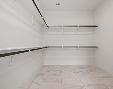 10403 Anchorage Passage - Photo Thumbnail 31