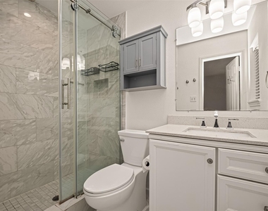 5735 Hoover Street - Photo Thumbnail 16