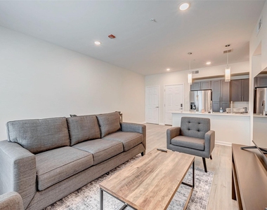 2445 Shadow View Lane - Photo Thumbnail 5