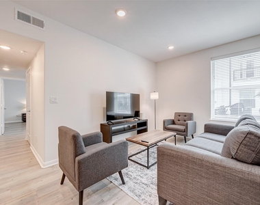 2445 Shadow View Lane - Photo Thumbnail 3