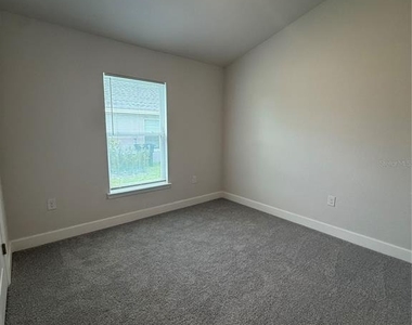 7625 Sw 180th Circle - Photo Thumbnail 16