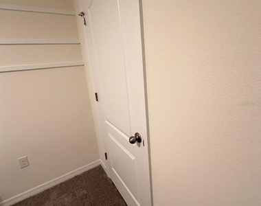 2946 Brie Hammock Bend - Photo Thumbnail 9